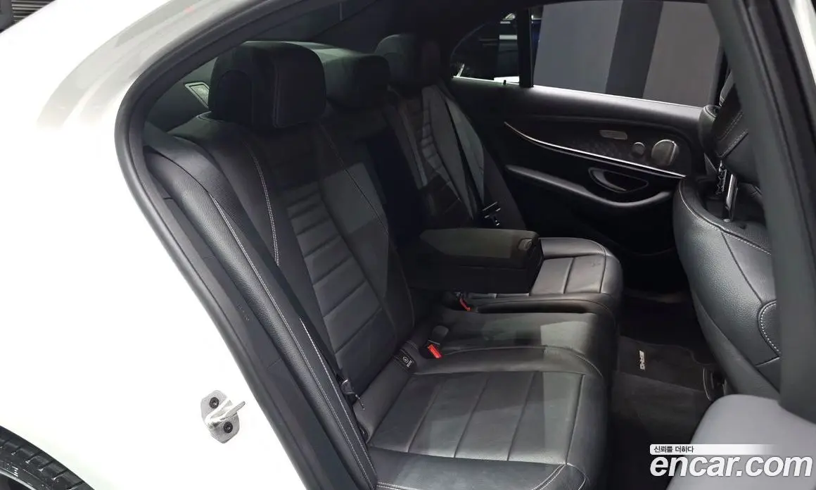 Mercedes-Benz E-Class 2022 2.0 автомат (гидро), фото 17 Mercedes-Benz E-Class 2022 2.0 автомат (гидро), фото 17