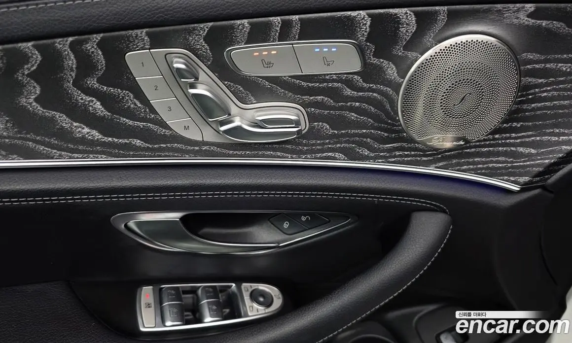 Mercedes-Benz E-Class 2022 2.0 автомат (гидро), фото 25 Mercedes-Benz E-Class 2022 2.0 автомат (гидро), фото 25