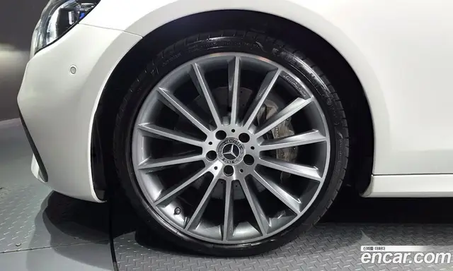Mercedes-Benz E-Class 2022 2.0 автомат (гидро), миниатюра 5 Mercedes-Benz E-Class 2022 2.0 автомат (гидро), миниатюра 5