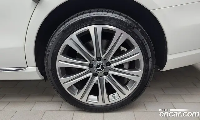 Mercedes-Benz E-Class 2023 2.0 автомат (гидро), миниатюра 7 Mercedes-Benz E-Class 2023 2.0 автомат (гидро), миниатюра 7