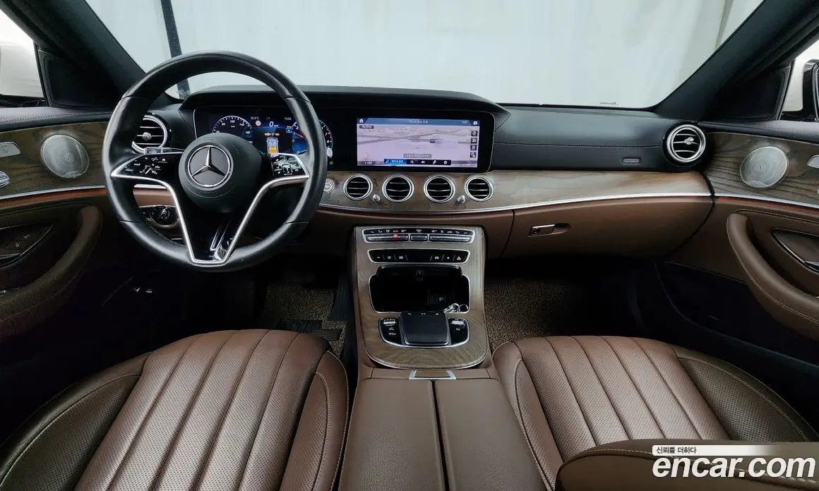 Mercedes-Benz E-Class 2023 2.0 автомат (гидро), фото 10 Mercedes-Benz E-Class 2023 2.0 автомат (гидро), фото 10