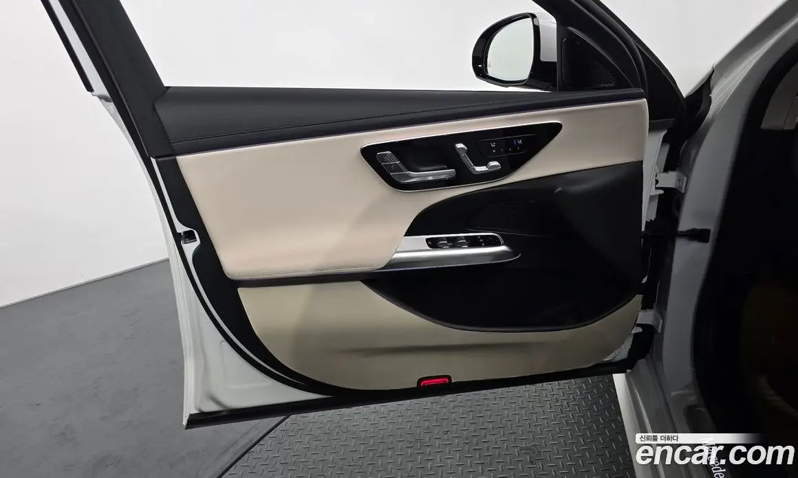 Mercedes-Benz E-Class 2025 2.0 автомат (гидро), фото 14