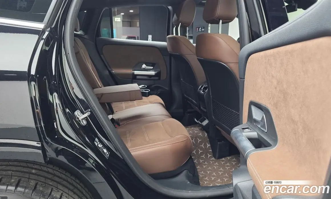 Mercedes-Benz GLA-Class 2024 2.0 автомат (гидро), фото 18