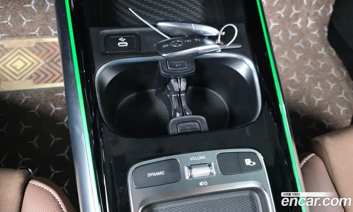 Mercedes-Benz GLA-Class 2024 2.0 автомат (гидро), фото 27