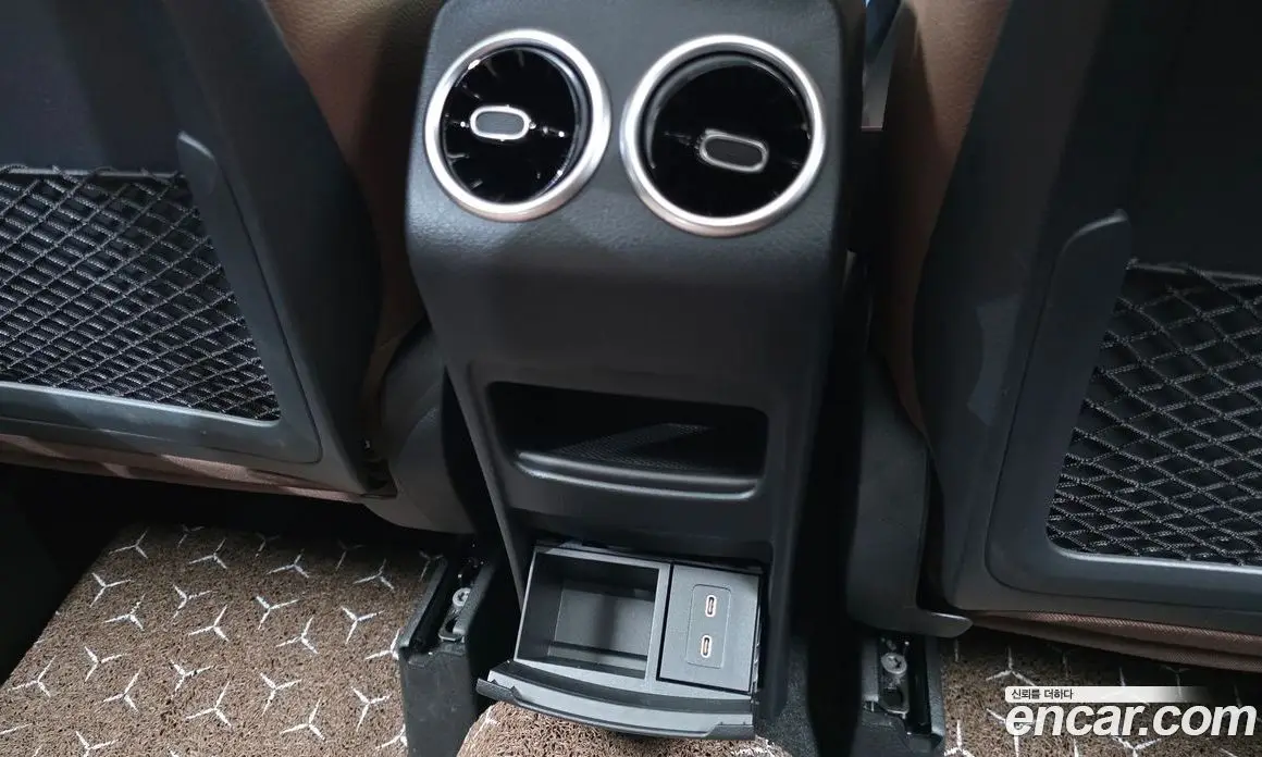 Mercedes-Benz GLA-Class 2024 2.0 автомат (гидро), фото 32