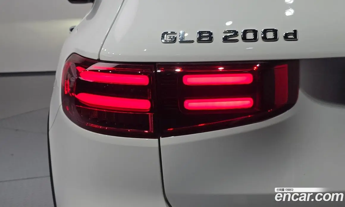 Mercedes-Benz GLB-Class 2024 1.9 автомат (гидро), фото 9 Mercedes-Benz GLB-Class 2024 1.9 автомат (гидро), фото 9