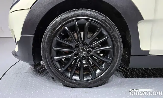 Mini Clubman 2016 1.5 автомат (гидро), миниатюра 5 Mini Clubman 2016 1.5 автомат (гидро), миниатюра 5