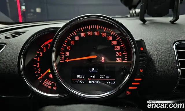 Mini Clubman 2016 1.5 автомат (гидро), миниатюра 8 Mini Clubman 2016 1.5 автомат (гидро), миниатюра 8