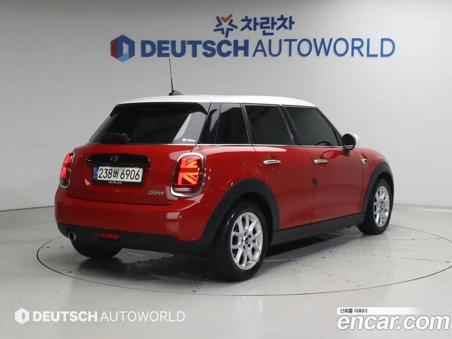 Mini Cooper 2021 1.5 автомат (гидро), фото 2 Mini Cooper 2021 1.5 автомат (гидро), фото 2