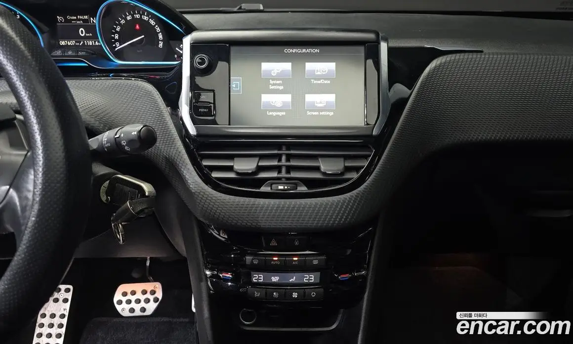 Peugeot 2008 2015 1.6 автомат (гидро), фото 14 Peugeot 2008 2015 1.6 автомат (гидро), фото 14