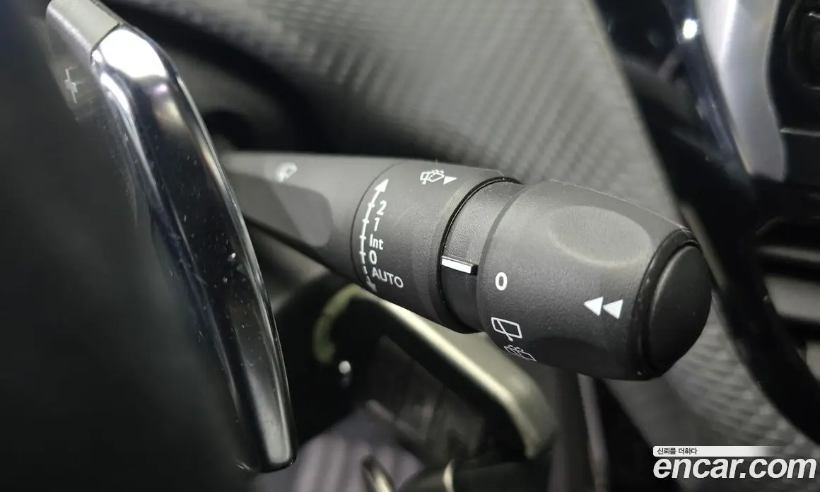 Peugeot 2008 2015 1.6 автомат (гидро), фото 16 Peugeot 2008 2015 1.6 автомат (гидро), фото 16