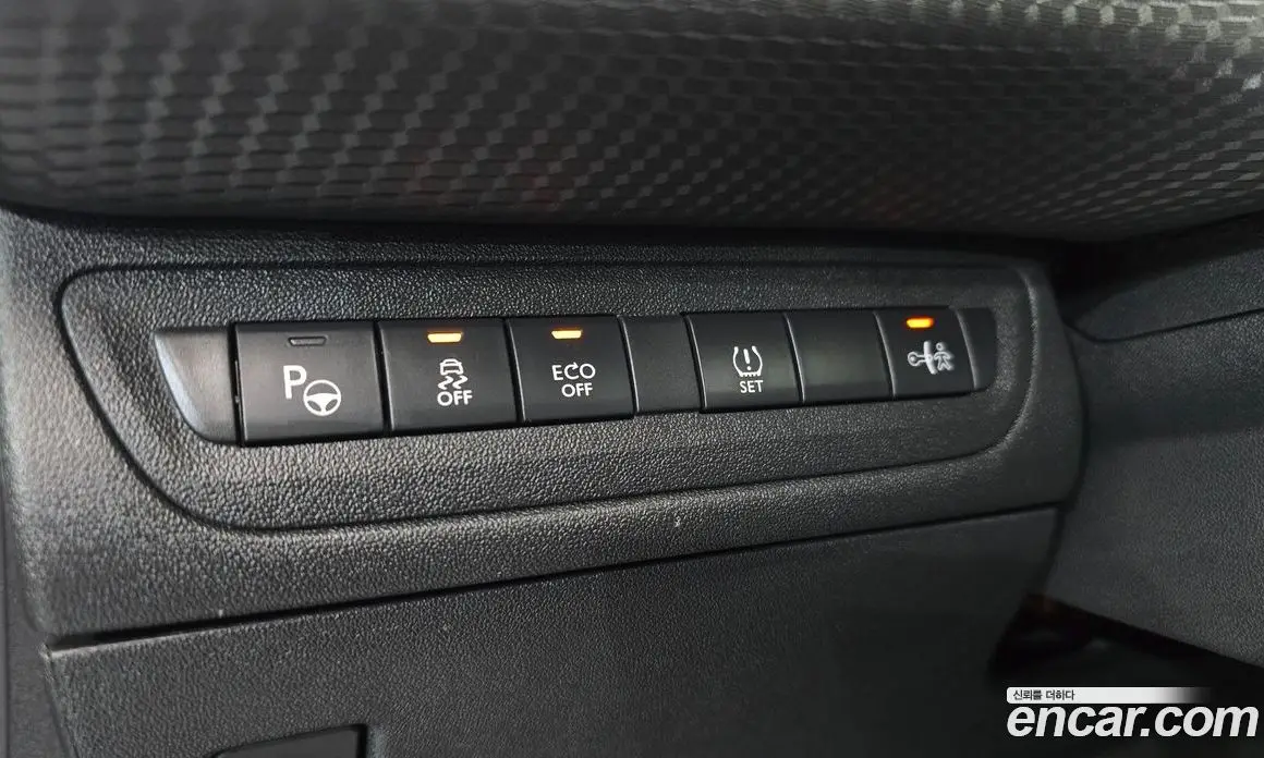 Peugeot 2008 2015 1.6 автомат (гидро), фото 18 Peugeot 2008 2015 1.6 автомат (гидро), фото 18