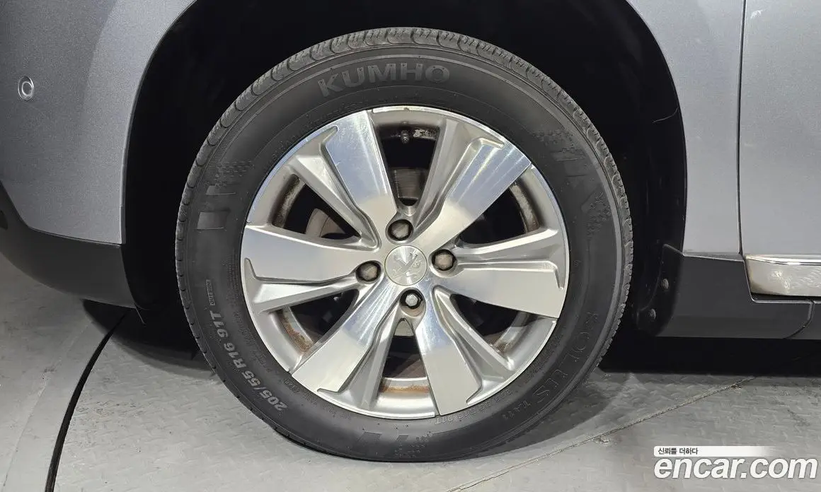 Peugeot 2008 2015 1.6 автомат (гидро), фото 5 Peugeot 2008 2015 1.6 автомат (гидро), фото 5