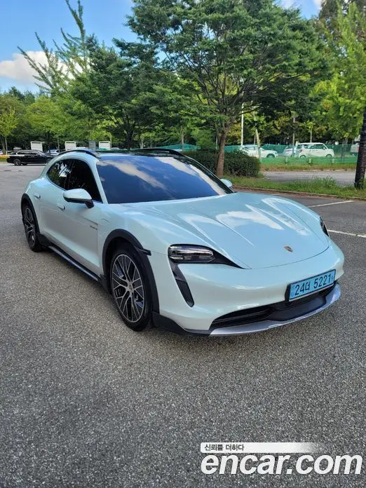 Porsche Taycan, 2021, 38 700 км