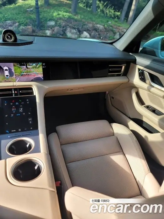 Porsche Taycan 2021 1.0 автомат (гидро), миниатюра 12