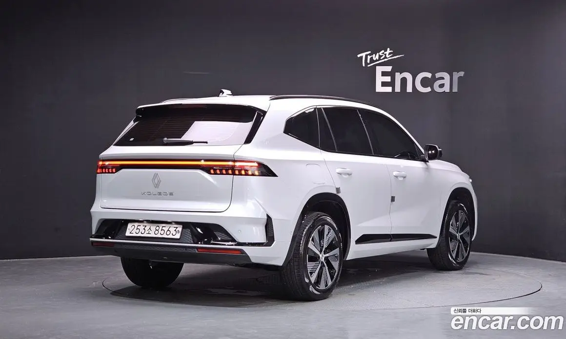 Renault (Samsung) Grand Koleos 2025 2.0 автомат (гидро), фото 2 Renault (Samsung) Grand Koleos 2025 2.0 автомат (гидро), фото 2