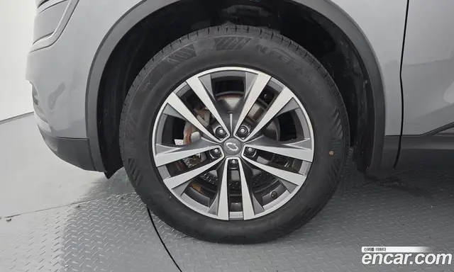 Renault (Samsung) QM6 2018 2.0 автомат (гидро), миниатюра 5 Renault (Samsung) QM6 2018 2.0 автомат (гидро), миниатюра 5