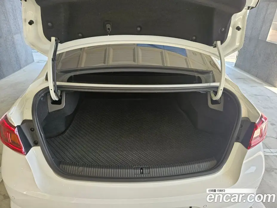 Renault (Samsung) SM6 2017 2.0 автомат (гидро), фото 12 Renault (Samsung) SM6 2017 2.0 автомат (гидро), фото 12