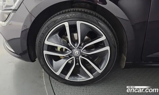 Renault (Samsung) SM6 2018 2.0 автомат (гидро), миниатюра 5 Renault (Samsung) SM6 2018 2.0 автомат (гидро), миниатюра 5
