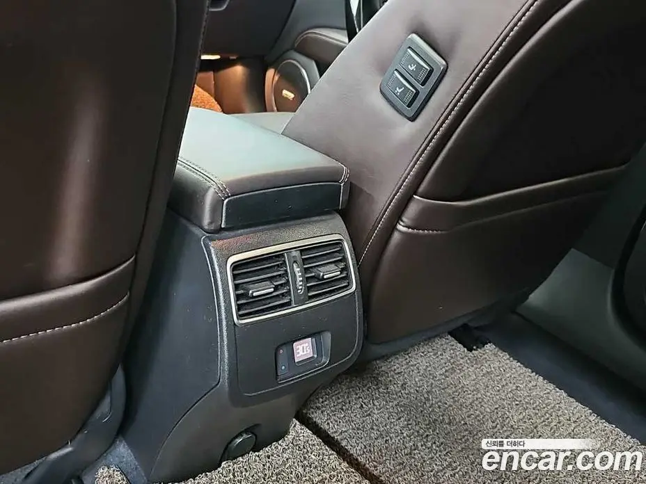 Renault (Samsung) SM7 2015 2.5 автомат (гидро), фото 13 Renault (Samsung) SM7 2015 2.5 автомат (гидро), фото 13