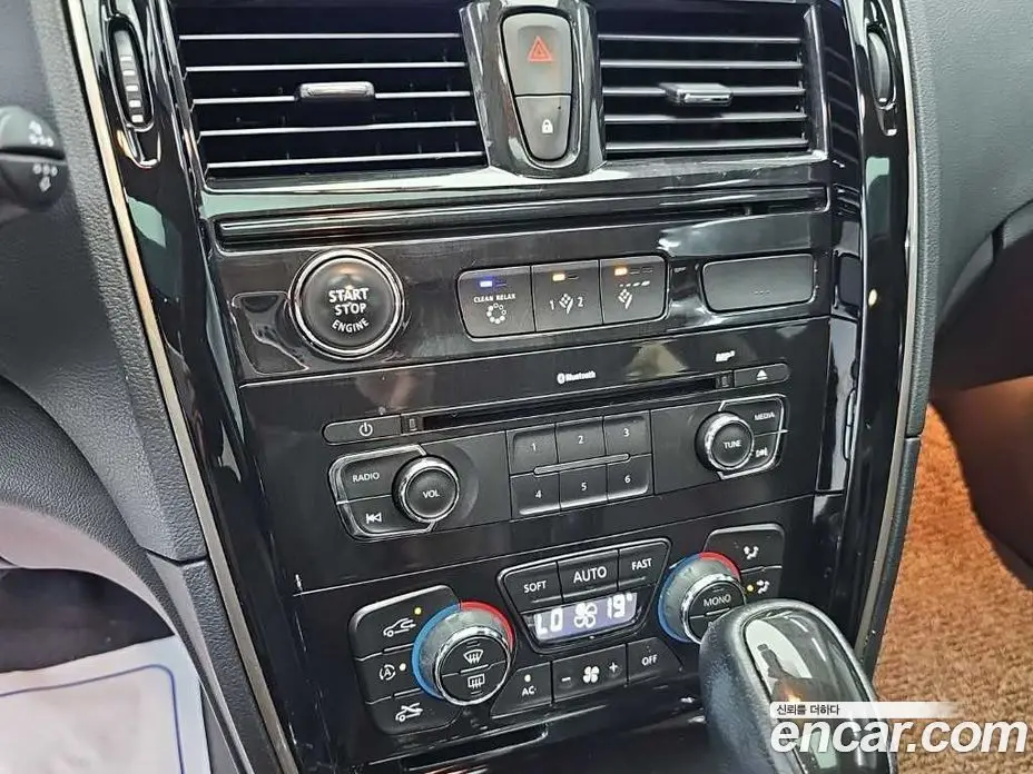 Renault (Samsung) SM7 2015 2.5 автомат (гидро), фото 10 Renault (Samsung) SM7 2015 2.5 автомат (гидро), фото 10