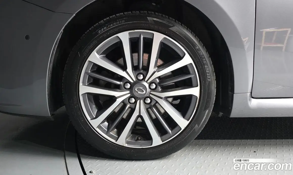 Renault (Samsung) SM7 2018 2.5 автомат (гидро), фото 5 Renault (Samsung) SM7 2018 2.5 автомат (гидро), фото 5
