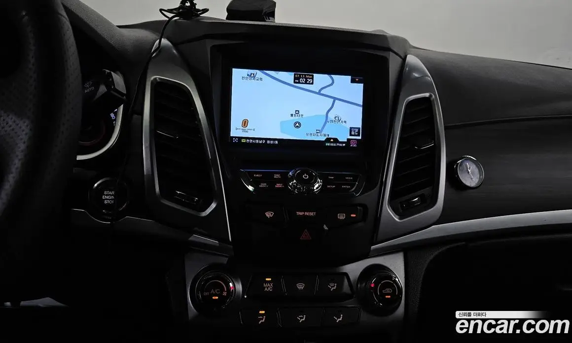 SsangYong Korando 2015 2.2 автомат (гидро), фото 16 SsangYong Korando 2015 2.2 автомат (гидро), фото 16