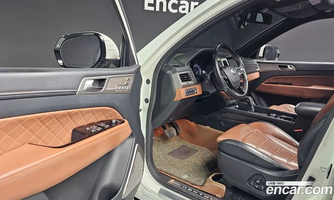 SsangYong Rexton 2017 2.2 автомат (гидро), фото 17 SsangYong Rexton 2017 2.2 автомат (гидро), фото 17