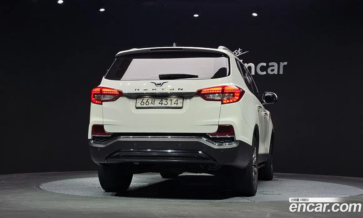 SsangYong Rexton 2017 2.2 автомат (гидро), фото 4 SsangYong Rexton 2017 2.2 автомат (гидро), фото 4