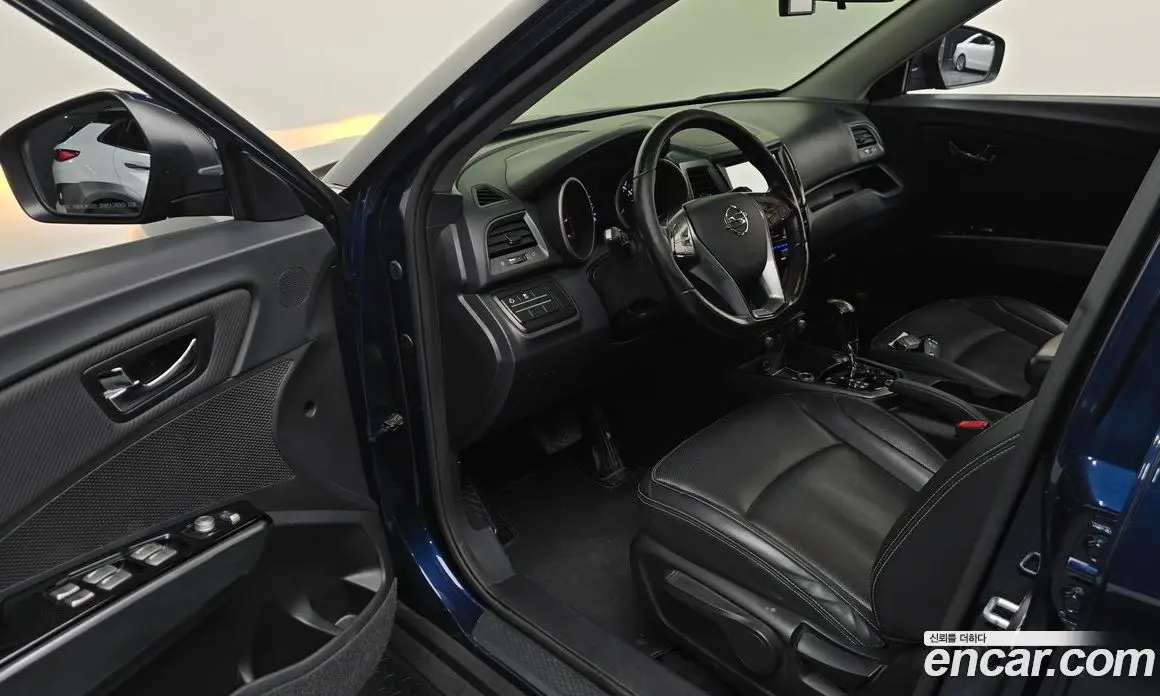 SsangYong TIBOLI 2017 1.6 автомат (гидро), фото 12 SsangYong TIBOLI 2017 1.6 автомат (гидро), фото 12