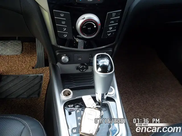 SsangYong TIBOLI 2018 1.6 автомат (гидро), миниатюра 12