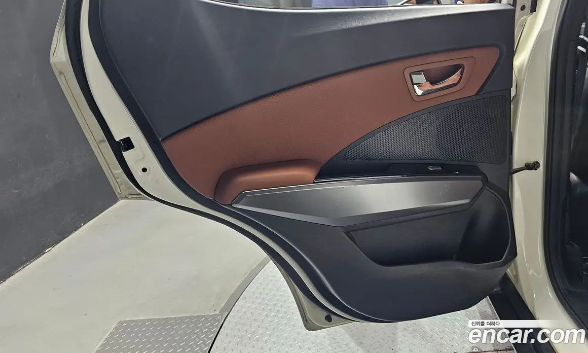 SsangYong TIBOLI 2019 1.6 автомат (гидро), фото 15 SsangYong TIBOLI 2019 1.6 автомат (гидро), фото 15