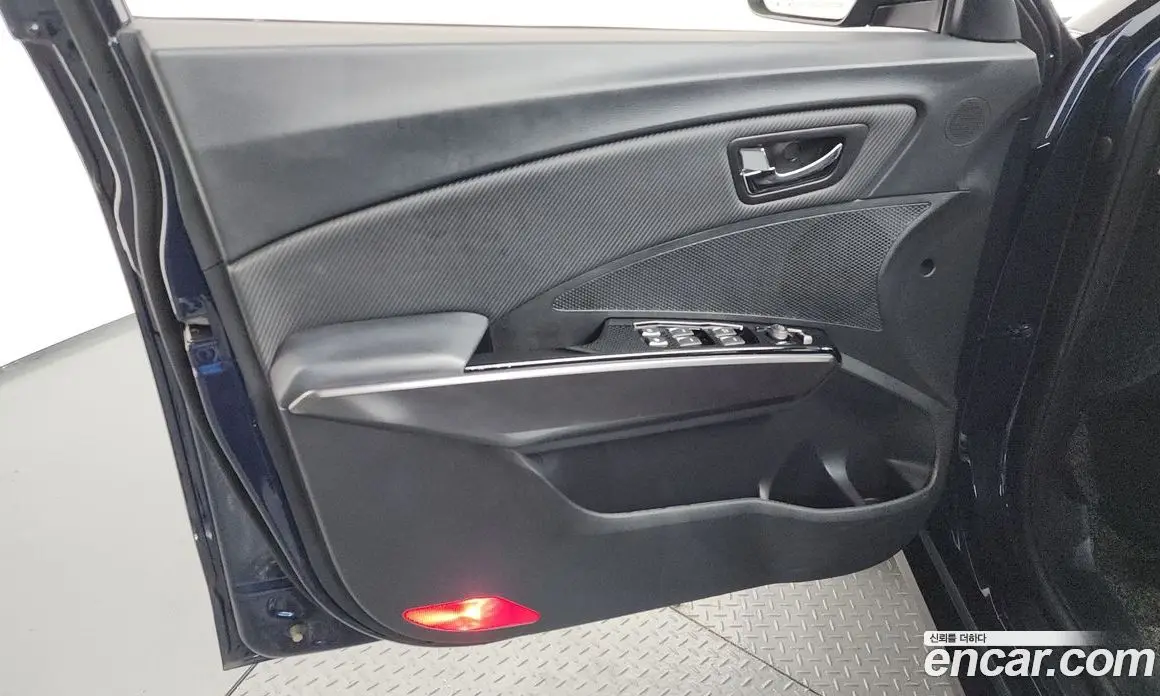 SsangYong TIBOLI 2019 1.6 автомат (гидро), фото 14 SsangYong TIBOLI 2019 1.6 автомат (гидро), фото 14