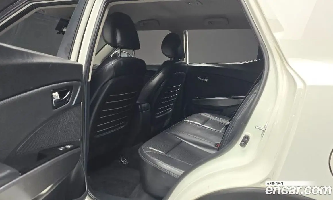 SsangYong TIBOLI 2022 1.5 автомат (гидро), фото 12 SsangYong TIBOLI 2022 1.5 автомат (гидро), фото 12