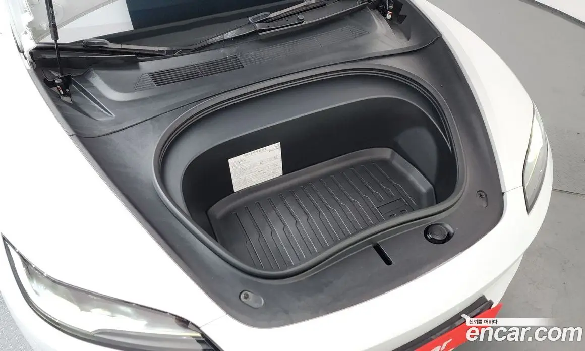 Tesla Model 3 2024 0.2 автомат (гидро), фото 5 Tesla Model 3 2024 0.2 автомат (гидро), фото 5