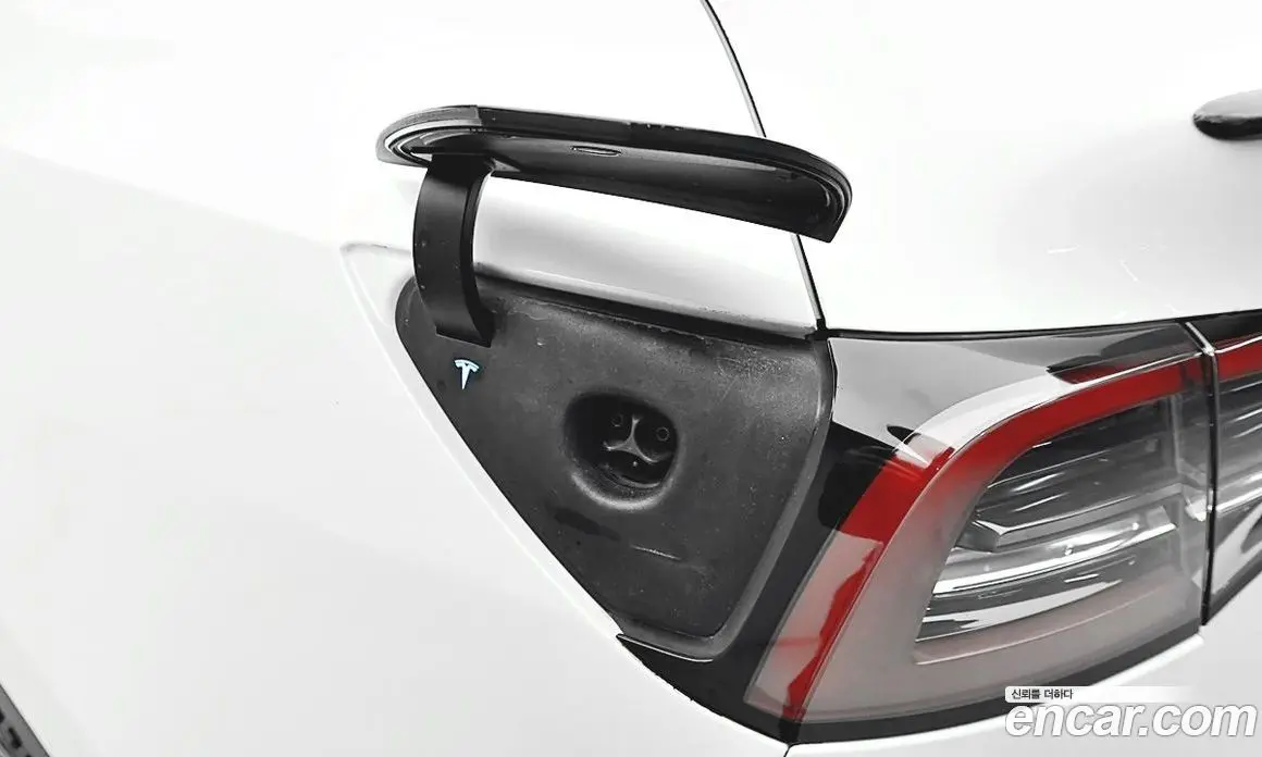 Tesla Model Y 2021 0.2 автомат (гидро), фото 17 Tesla Model Y 2021 0.2 автомат (гидро), фото 17