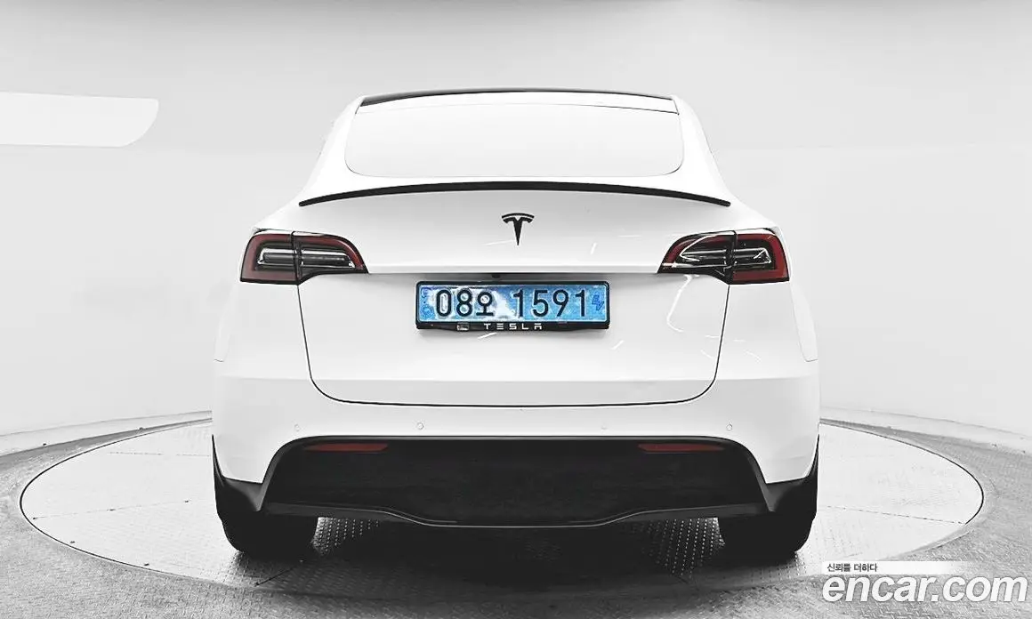 Tesla Model Y 2021 0.2 автомат (гидро), фото 3 Tesla Model Y 2021 0.2 автомат (гидро), фото 3