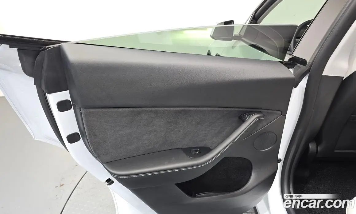 Tesla Model Y 2023 0.2 автомат (гидро), фото 14 Tesla Model Y 2023 0.2 автомат (гидро), фото 14
