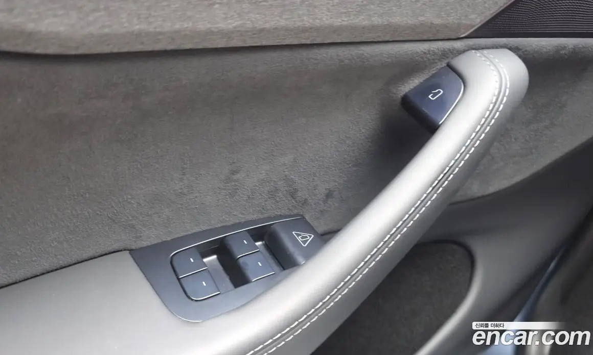 Tesla Model Y 2025 0.2 автомат (гидро), фото 24