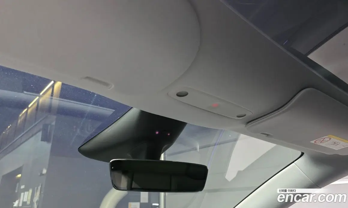 Tesla Model Y 2025 0.2 автомат (гидро), фото 28