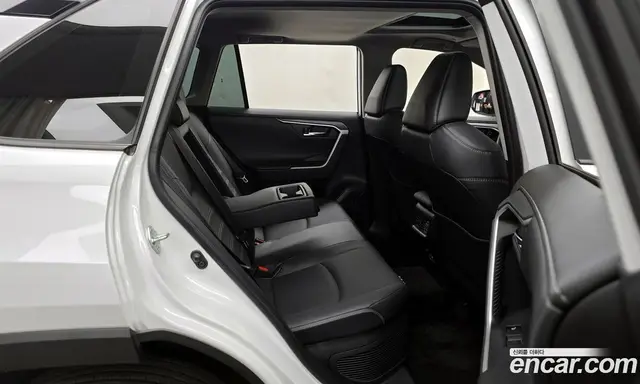 Toyota RAV4 2024 2.5 автомат (гидро), миниатюра 12