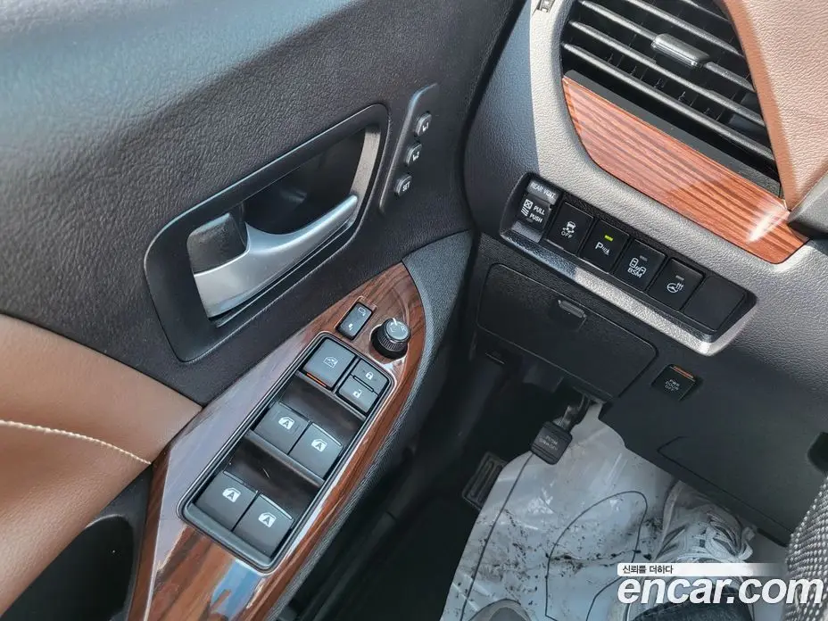 Toyota Sienna 2017 3.5 автомат (гидро), фото 9