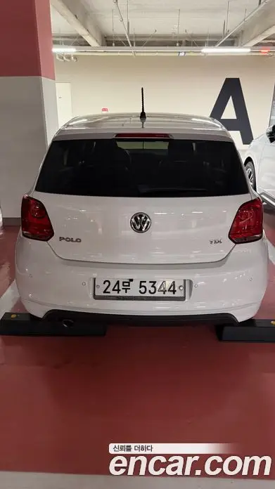 Volkswagen Polo 2013 1.6 автомат (гидро), фото 5 Volkswagen Polo 2013 1.6 автомат (гидро), фото 5