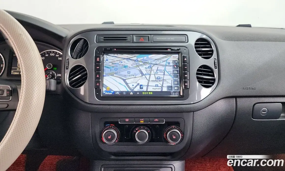 Volkswagen Tiguan 2015 2.0 автомат (гидро), фото 12 Volkswagen Tiguan 2015 2.0 автомат (гидро), фото 12