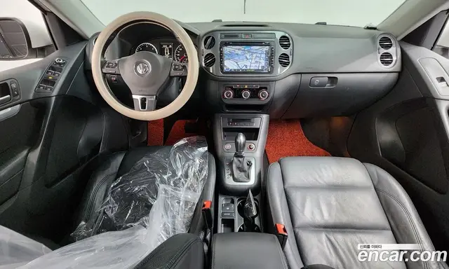 Volkswagen Tiguan 2015 2.0 автомат (гидро), миниатюра 7 Volkswagen Tiguan 2015 2.0 автомат (гидро), миниатюра 7