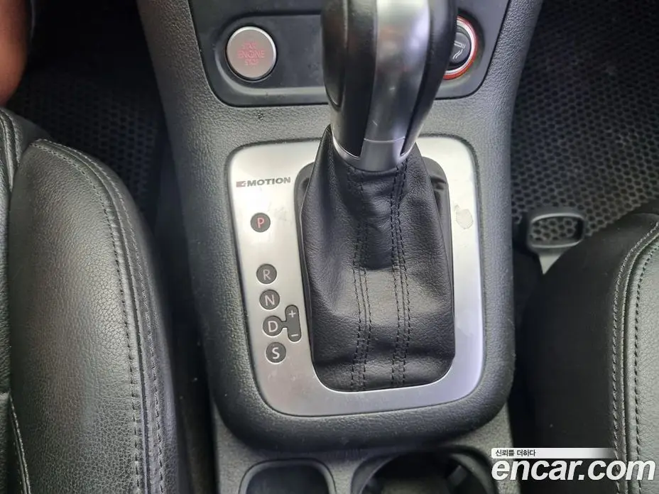 Volkswagen Tiguan 2016 2.0 автомат (гидро), фото 9 Volkswagen Tiguan 2016 2.0 автомат (гидро), фото 9