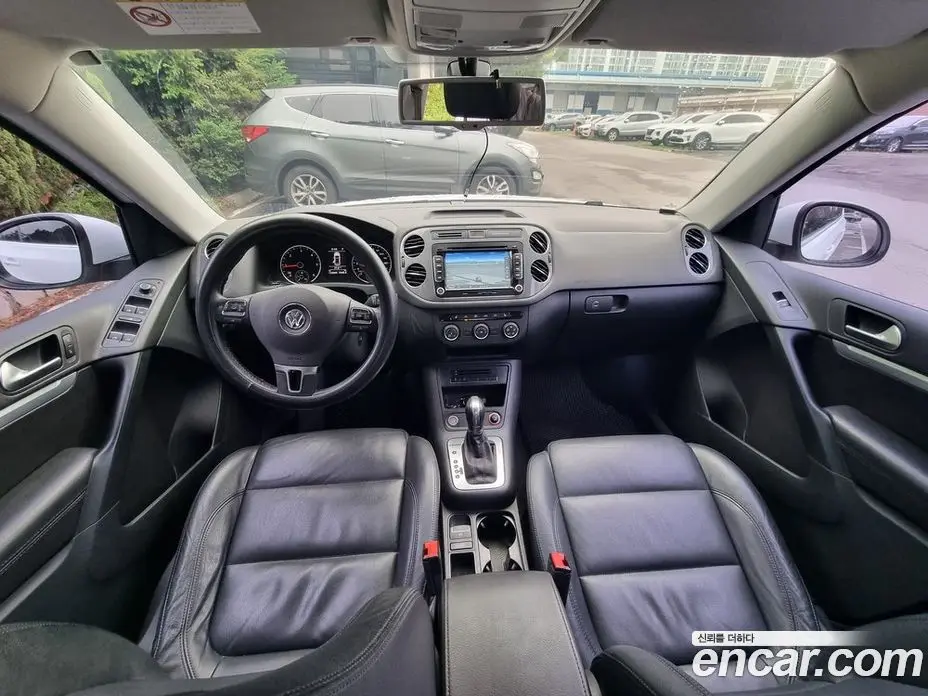Volkswagen Tiguan 2016 2.0 автомат (гидро), фото 10 Volkswagen Tiguan 2016 2.0 автомат (гидро), фото 10