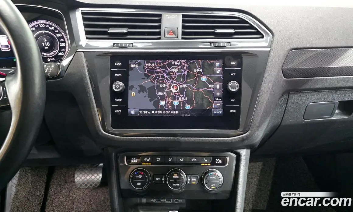 Volkswagen Tiguan 2018 2.0 автомат (гидро), фото 15 Volkswagen Tiguan 2018 2.0 автомат (гидро), фото 15