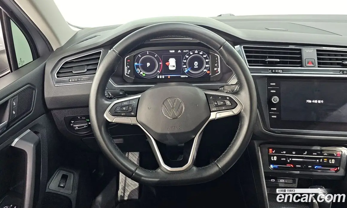 Volkswagen Tiguan 2022 2.0 автомат (гидро), фото 12 Volkswagen Tiguan 2022 2.0 автомат (гидро), фото 12