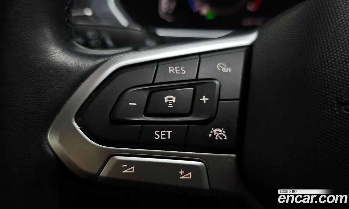 Volkswagen Tiguan 2022 2.0 автомат (гидро), фото 13 Volkswagen Tiguan 2022 2.0 автомат (гидро), фото 13